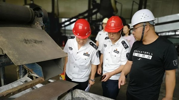 環保風暴再來，危廢漲價在即：你家的污泥會省錢嗎？